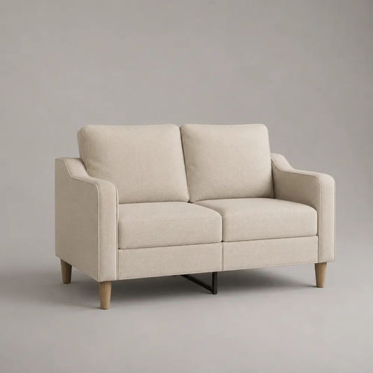 Divano 2 posti in poliestere beige con imbottitura in schiuma e gambe in legno, 150 × 82 × 86 cm