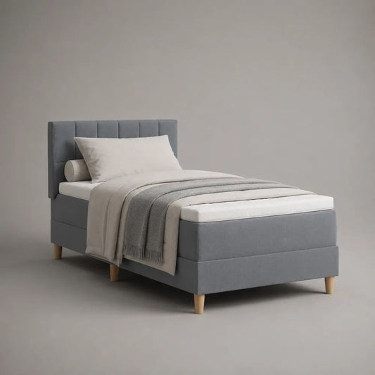 Letto singolo imbottito grigio 90 x 200 cm con testiera a pannelli, rete a doghe e gambe in legno naturale